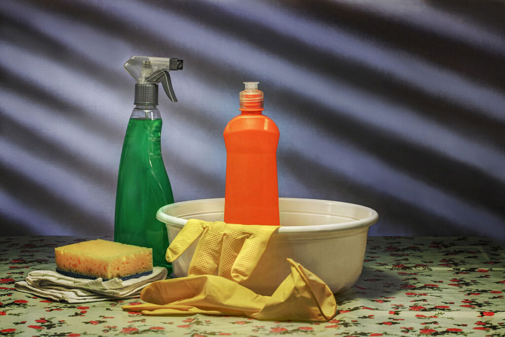 Make Non-Toxic Kitchen Cleaners at Home