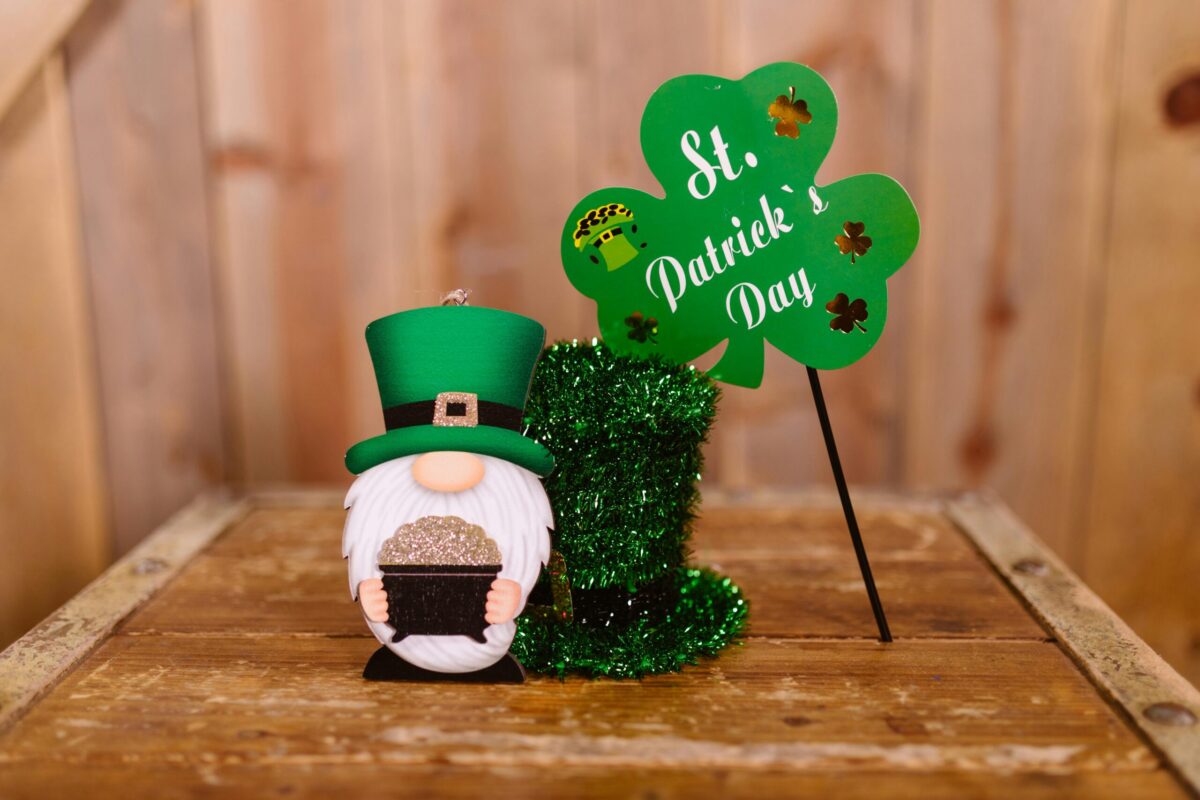 Read more about the article 3 Crafts to Celebrate the Magic of St. Patrick’s Day