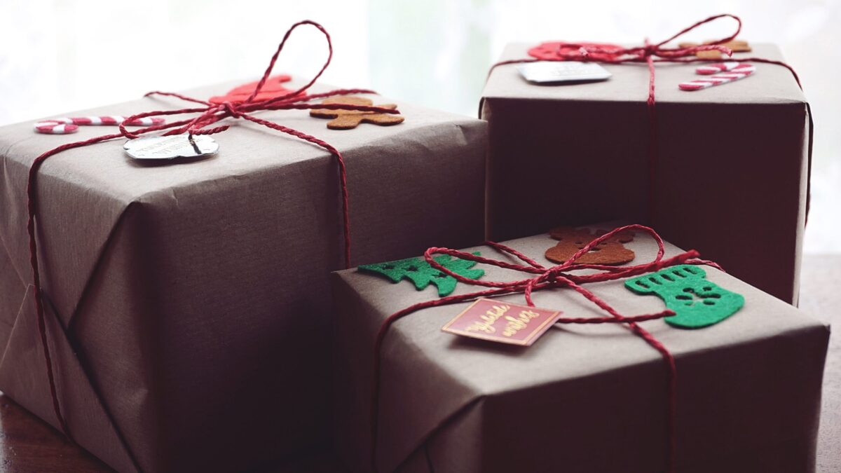 Read more about the article 3 Creative Ways to Wrap Your Christmas Gifts