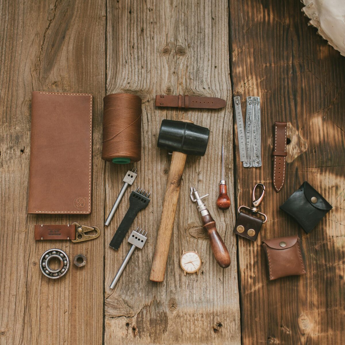 Read more about the article Celebrate National Leathercraft Day with Skill and Style